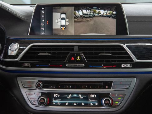 Used 2019 BMW 740i w/ M Sport Package image 26