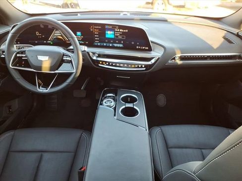 Certified 2024 Cadillac Lyriq Luxury image 18