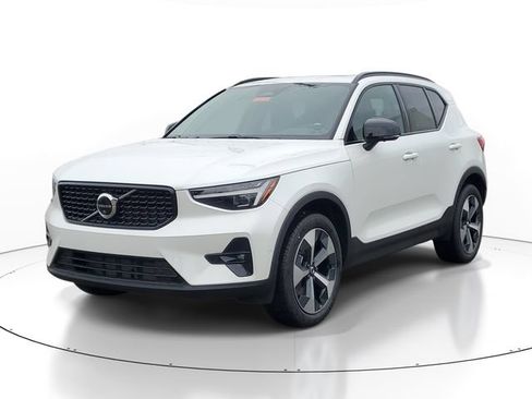 New 2026 Volvo XC40 B5 Plus w/ Protection Package Premier AWD/4WD image 2