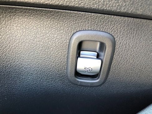 New 2025 Mercedes-Benz C 300 C 300 image 13