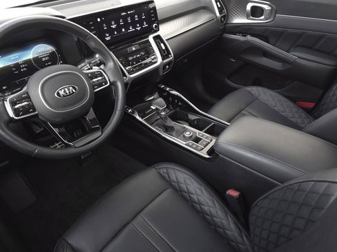 Used 2021 Kia Sorento SX image 14