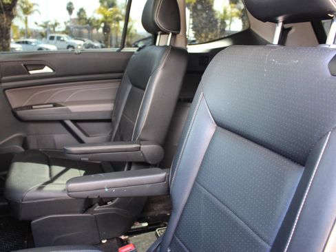 Used 2022 Volkswagen Atlas SEL image 32