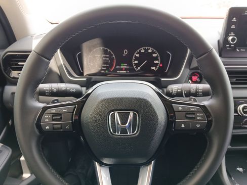 Used 2025 Honda Pilot EX-L image 10