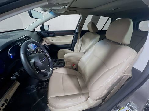 Used 2019 Subaru Outback 2.5i Limited AWD/4WD image 19