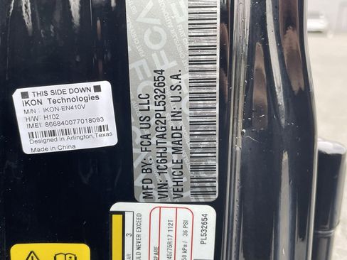 Used 2023 Jeep Gladiator Sport image 33