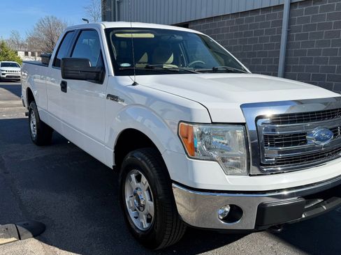 Used 2014 Ford F150 XLT w/ Trailer Tow Package image 9
