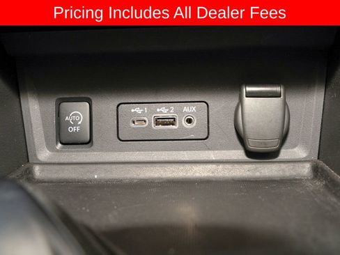 Certified 2025 Nissan Sentra SR w/ SR Premium Package FWD image 16