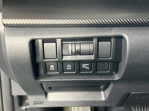 Used 2022 Subaru Crosstrek 2.0i Premium w/ Moonroof Package image 10