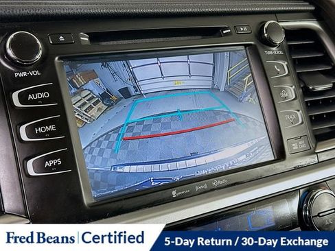 Used 2018 Toyota Highlander XLE image 15