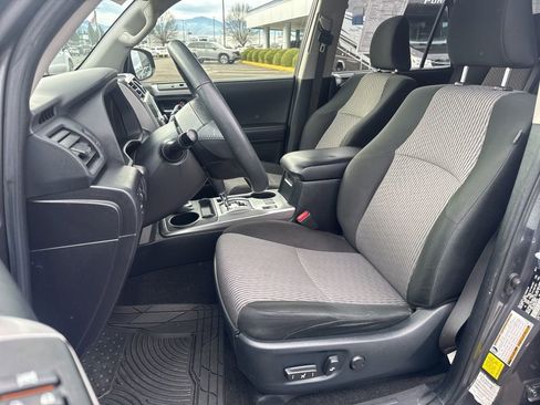 Used 2021 Toyota 4Runner SR5 image 10