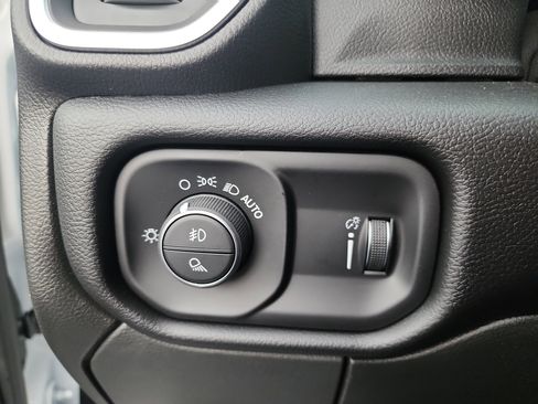 New 2026 RAM 5500 4x4 Crew Cab image 13