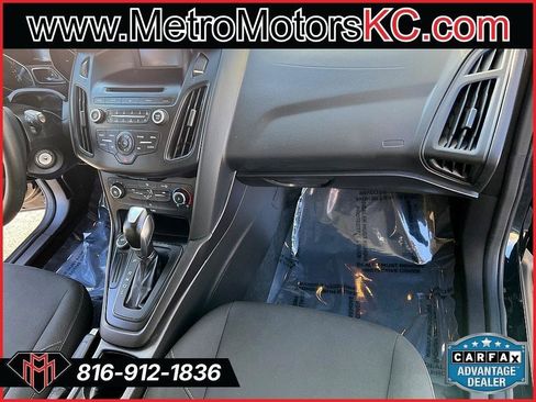 Used 2016 Ford Focus SE image 39