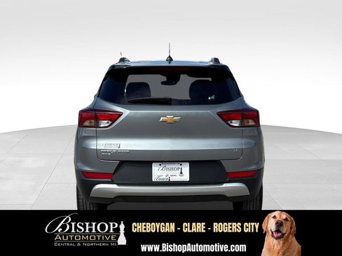 Used 2025 Chevrolet TrailBlazer LT AWD/4WD image 11