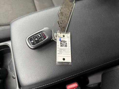 Certified 2024 Honda CR-V EX image 33