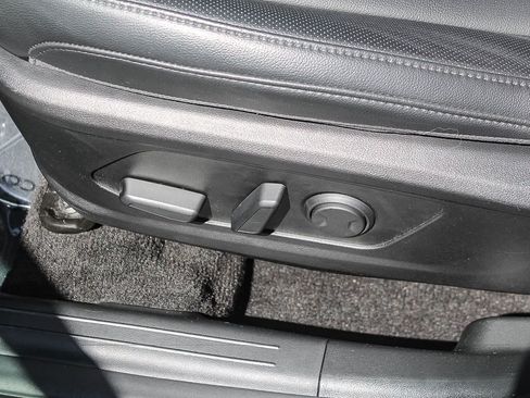 Certified 2024 Hyundai Tucson SEL w/ Convenience Package FWD image 28