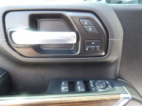 Used 2023 Chevrolet Silverado 2500 High Country w/ Z71 Off-Road Package AWD/4WD image 15