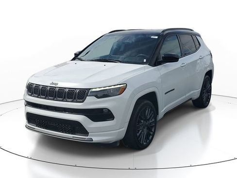 Used 2023 Jeep Compass High Altitude AWD/4WD image 2