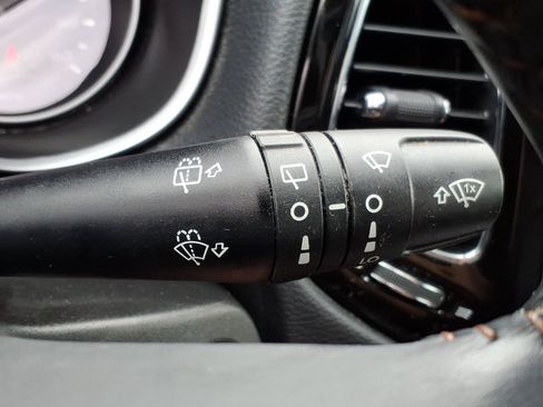 Used 2019 Jeep Compass Limited AWD/4WD image 28