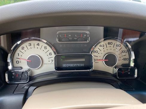 Used 2010 Ford Expedition EL Eddie Bauer image 14