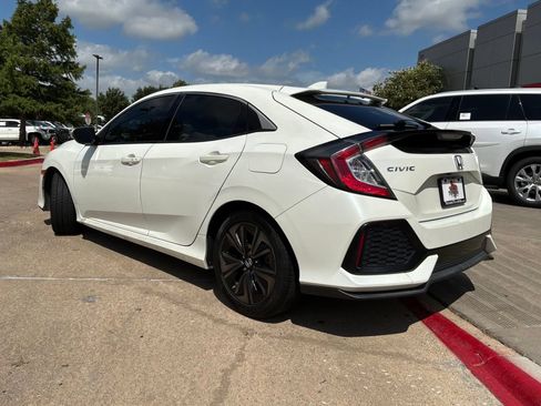 Used 2018 Honda Civic EX image 8