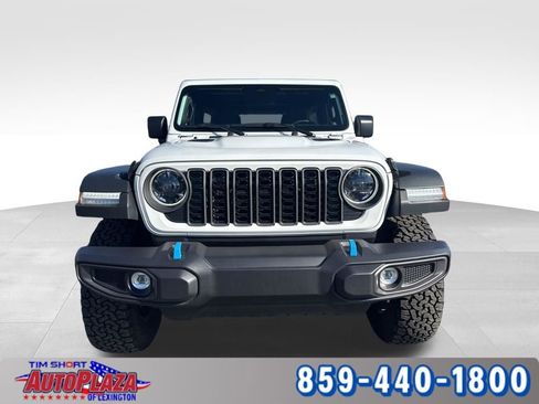 Used 2025 Jeep Wrangler Unlimited Rubicon 4xe w/ Convenience Group AWD/4WD image 9