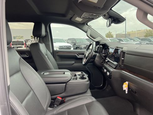 Used 2025 GMC Sierra 1500 SLT image 20