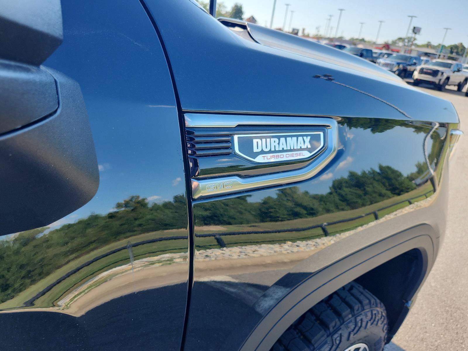 New 2026 GMC Sierra 1500 AT4 w/ AT4 Premium Package AWD/4WD image 6