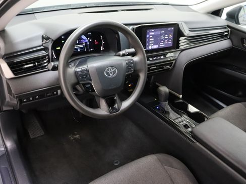 Certified 2025 Toyota Camry LE FWD image 13