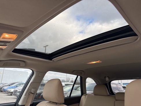 Used 2016 Subaru Outback 2.5i Limited image 9