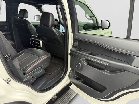 Used 2024 Ford Expedition Limited AWD/4WD image 23