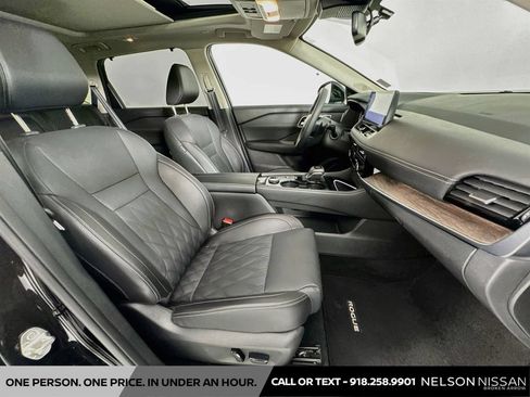 Certified 2026 Nissan Rogue Platinum w/ Platinum Premium Package AWD/4WD image 30