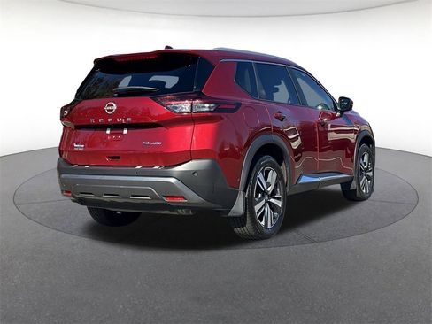 Used 2022 Nissan Rogue SL w/ SL Premium Package image 5