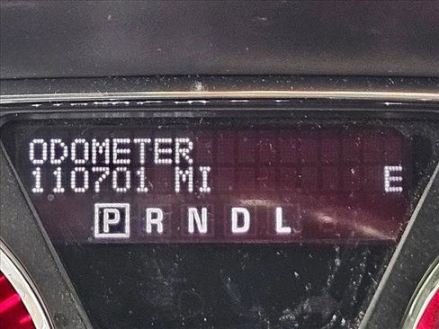 Used 2015 GMC Acadia SLT image 9