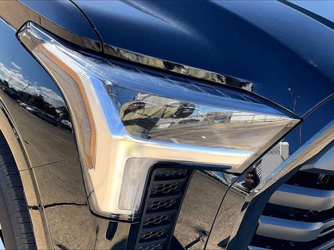 New 2026 Toyota Tundra SR image 13