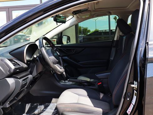 Used 2020 Subaru Crosstrek 2.0i Premium w/ Moonroof Package 2 AWD/4WD image 37