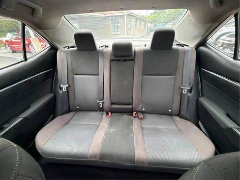 Used 2017 Toyota Corolla L FWD image 21