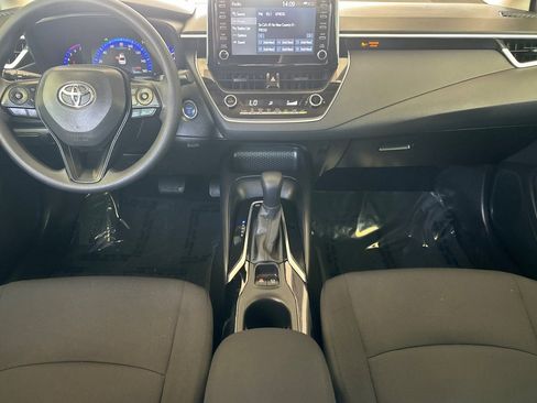 Used 2020 Toyota Corolla LE w/ Carpet Mat Package (TMS) image 14