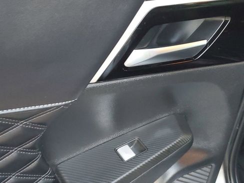 Used 2022 Mitsubishi Outlander SEL image 43