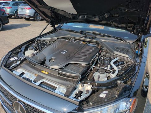 Used 2025 Mercedes-Benz E 450 4MATIC Sedan image 34