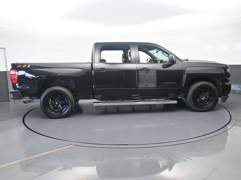 Used 2018 Chevrolet Silverado 1500 LT w/ All Star Edition AWD/4WD image 7