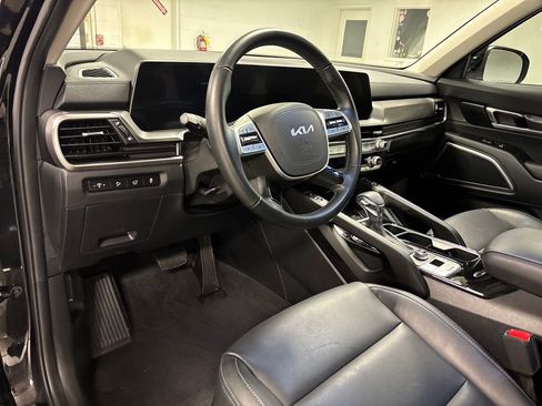 Used 2025 Kia Telluride S image 25