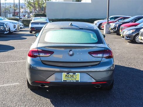 Used 2019 Buick Regal Essence image 5