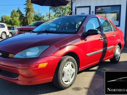 Used 2003 Ford Focus LX FWD image 3