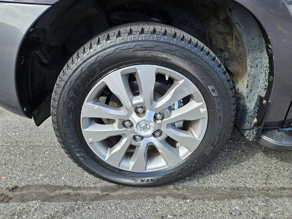 Used 2011 Toyota Sequoia Limited AWD/4WD image 8