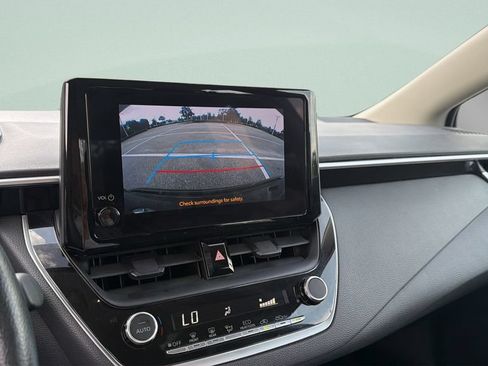Used 2024 Toyota Corolla LE FWD image 16