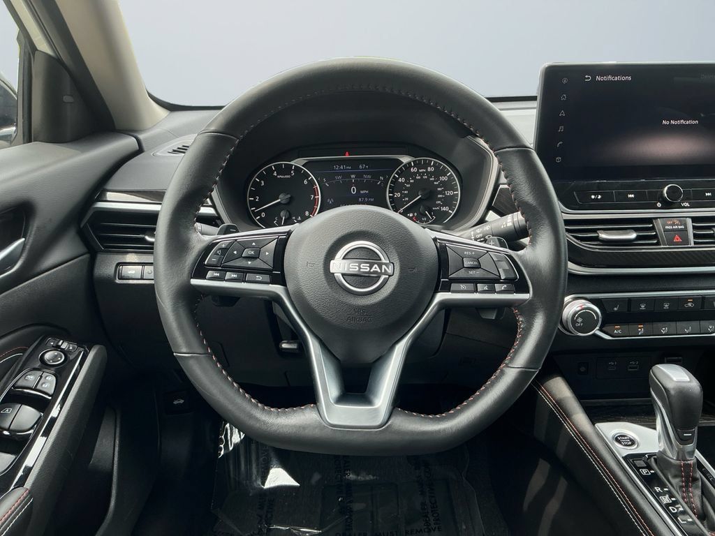 Used 2023 Nissan Altima 2.5 SR w/ SR Premium Package AWD/4WD image 13