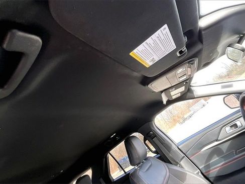 Used 2025 Ford Explorer ST-Line w/ ST-Line Street Pack image 22