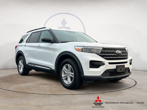 Used 2021 Ford Explorer XLT AWD/4WD image 1