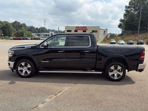 Used 2020 RAM 1500 Laramie AWD/4WD image 6