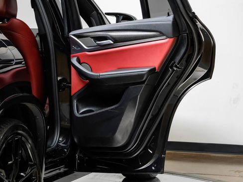 Used 2024 BMW X4 M40i w/ Premium Package image 49